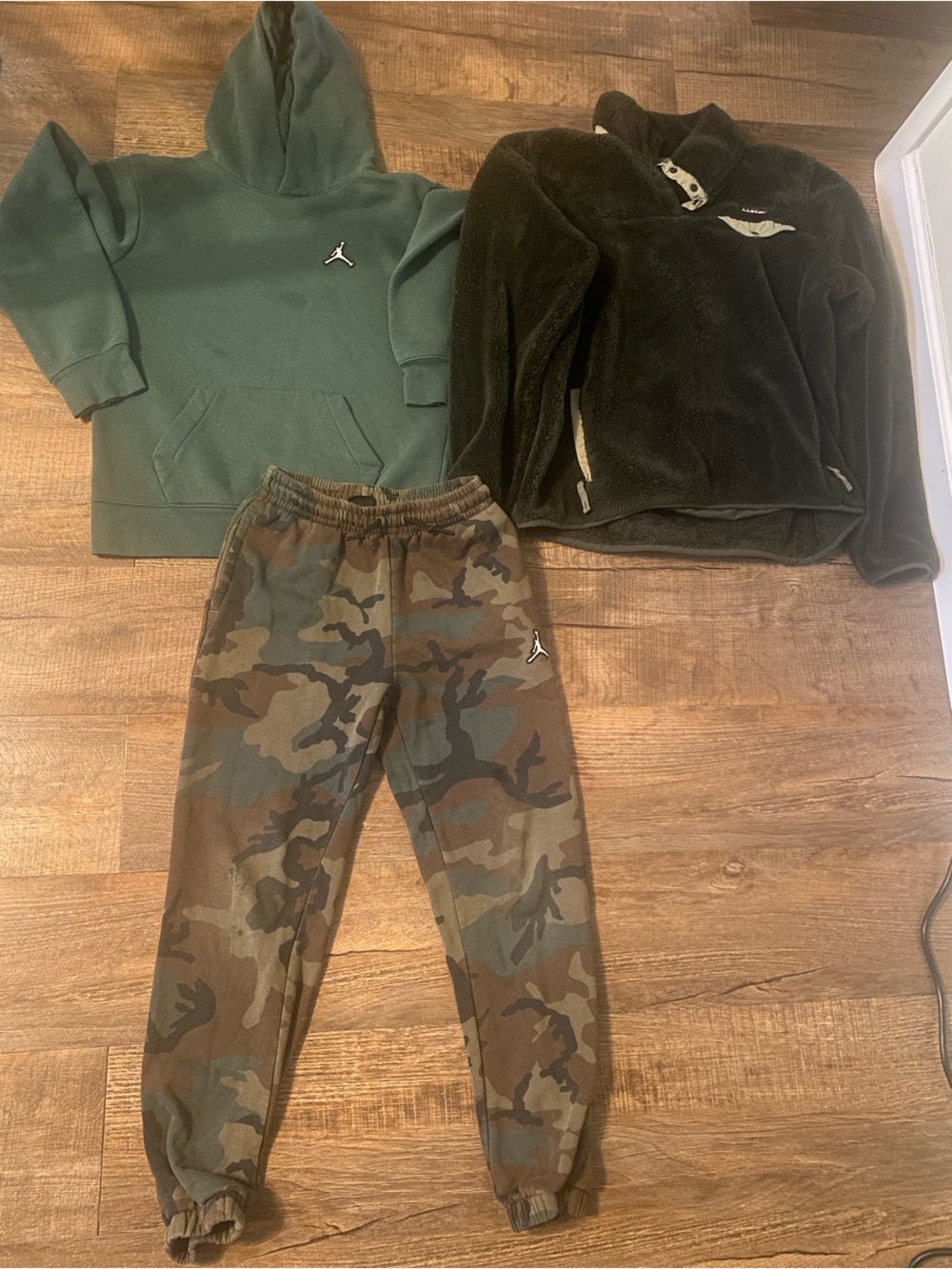 Jordan sweatshirt and sweat pants bundle with LL fleece